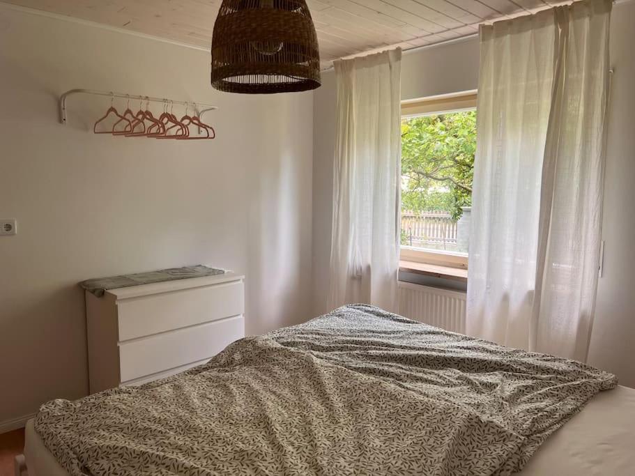 Wunderschoene Wohnung In Perfekter Lage Хильпольтштайн Экстерьер фото